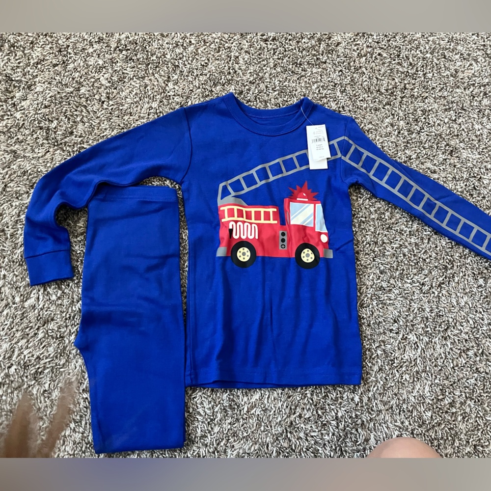 GAP Boys Blue Fire Truck Pajama Set 5T